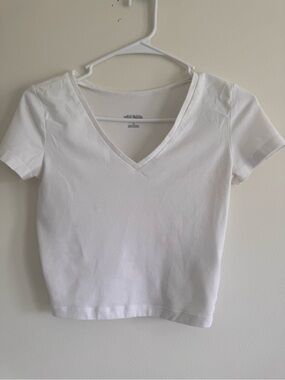 White V-Neck Women's crop Tee